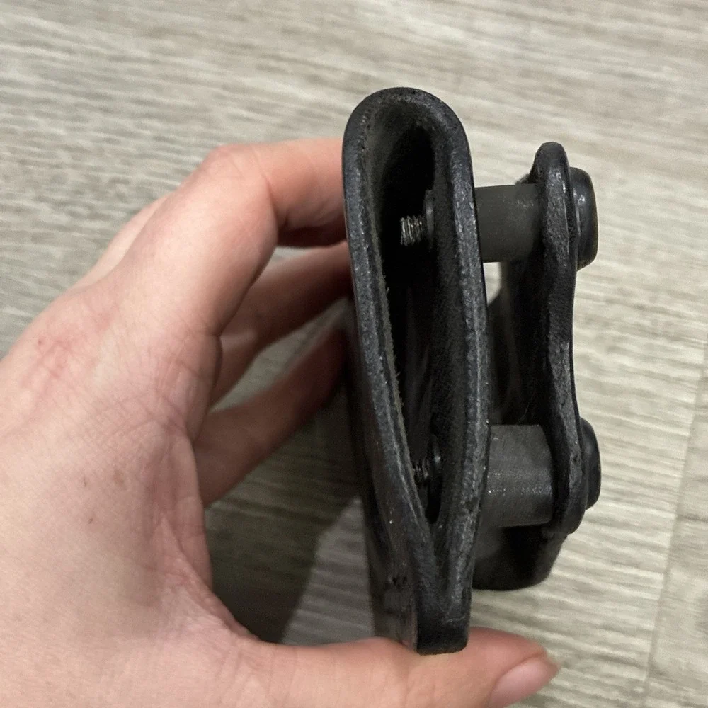 Gould & Goodrich B801 195 Gun Holster